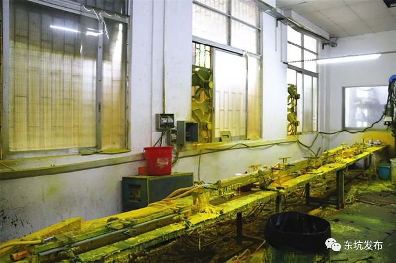聚氨酯發泡線廢氣汙染直排