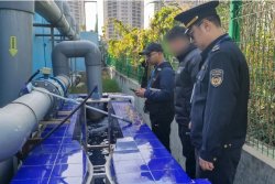 東莞市生態環境局大嶺山分局全麵排查重點排汙單位自動監控係統